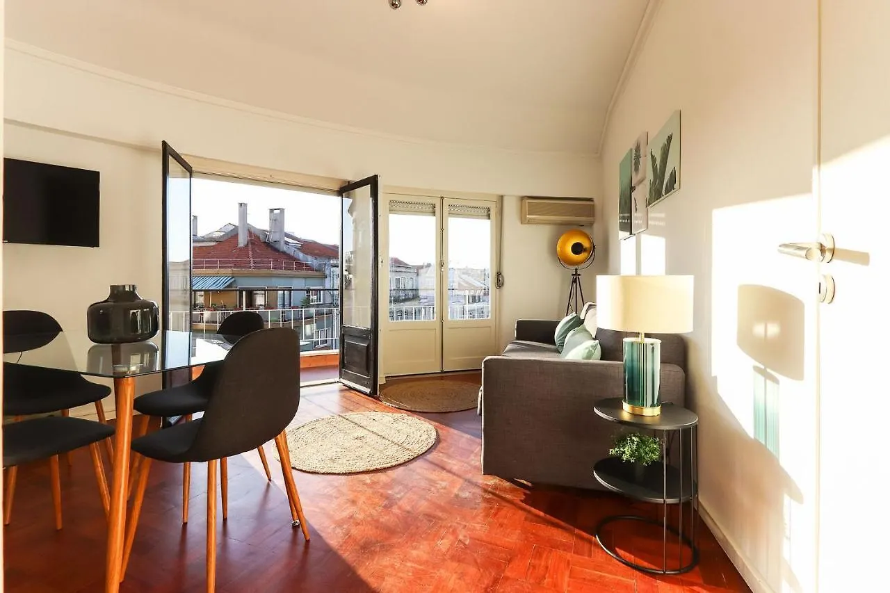 Marques Balcony By Homing Apartment Lisbon